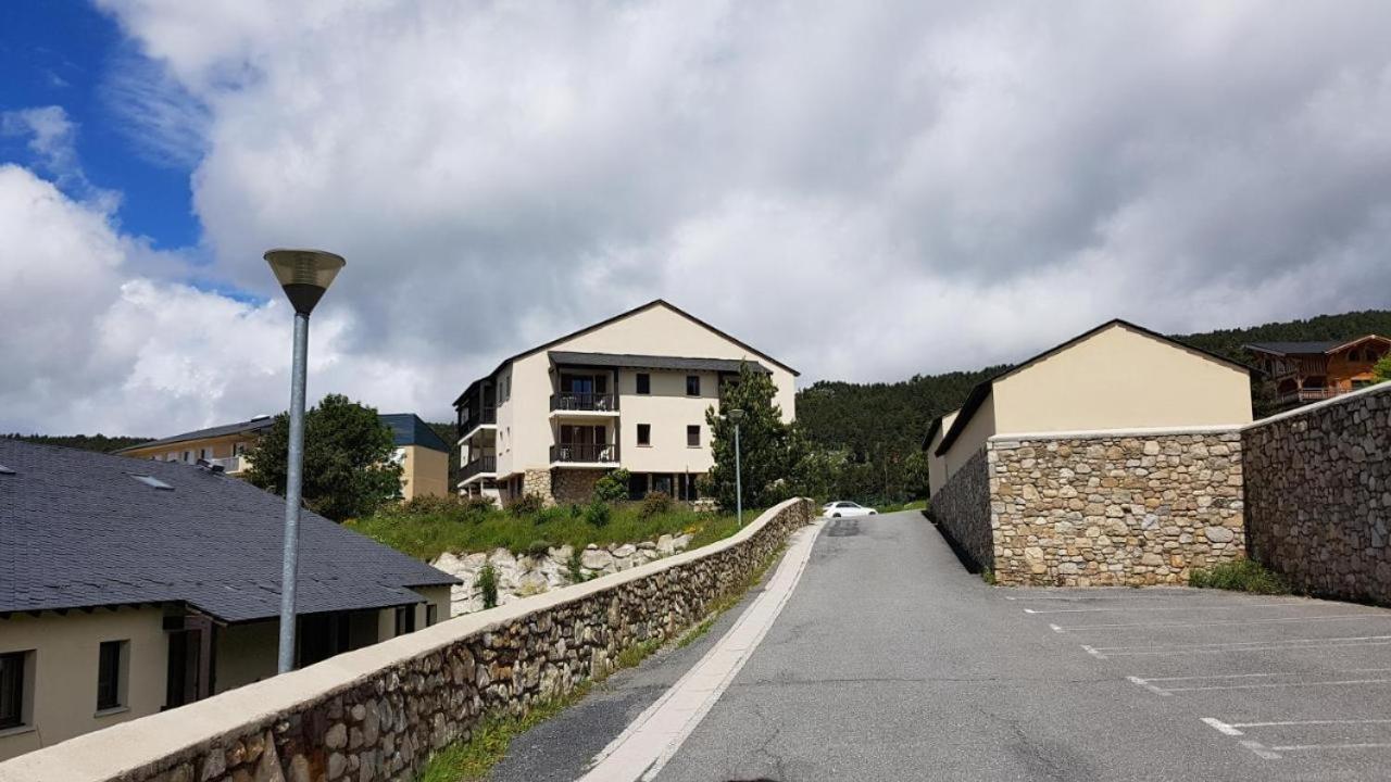 Charmant Studio Face Aux Pyrenees Font-Romeu-Odeillo-Via Eksteriør billede